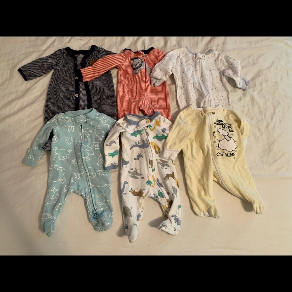 16 piece preemie clothing bundle